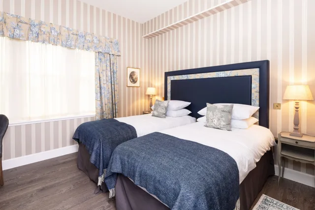 House, 4 Beds, 2 King Beds, Accessible، Meikleour Arms Hotel and Restaurant 4/10