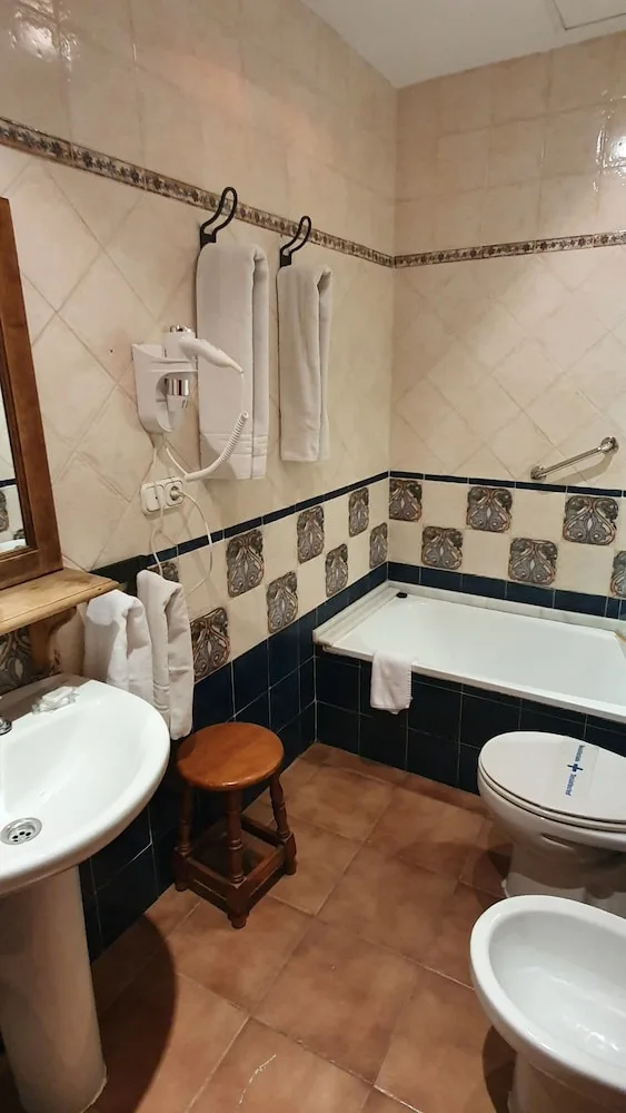 غرفة مفردة بسريرين منفصلين، Coso Viejo Hotel 3/8