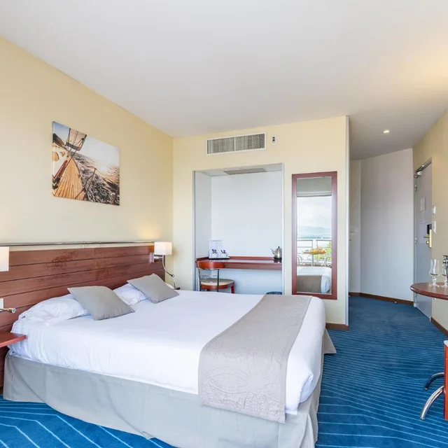 Comfort, Double or Twin Bed, Balcony or Terrace, Pool Access، Brise de Mer 7/10