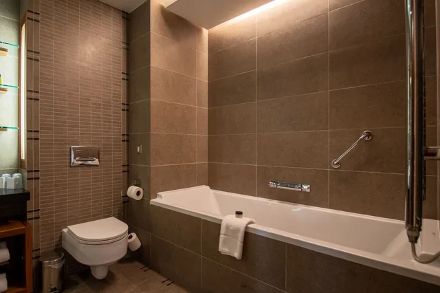 غرفة كلاسيكية بسرير كينج، Fota Island Hotel And Spa 7/9