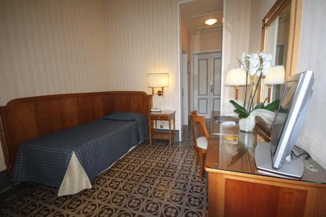 غرفة كلاسيكية مفردة، Grand Hotel Royal Viareggio 6/9