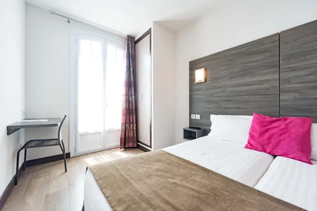 غرفة بسريرين منفصلين، Le 21 Hotel 2/10