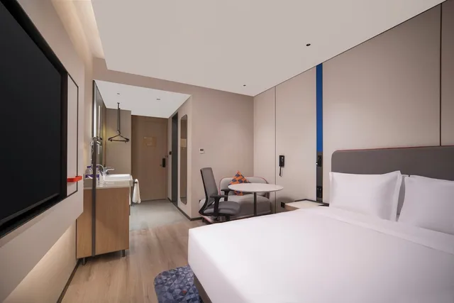 غرفة قياسية بسرير فردي، Holiday Inn Express Qingdao Downtown by IHG 1/3