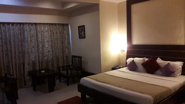 غرفة قياسية بسرير مزدوج، HOTEL SATYA ASHOKA 1/3