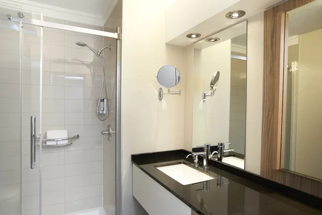 Standard, Queen Bed, Ground Floor, Hotel Cofortel 3/4