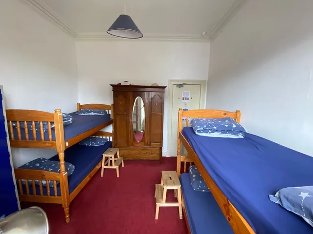 Female Dorm, Female Only, 4 People, 2 Bunk Beds, Argyle Backpackers 1/2