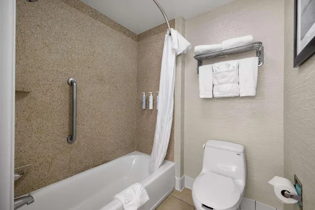 جناح بسريرين كوين مع أريكة لذوي الإعاقة، Homewood Suites By Hilton Bakersfield 4/4