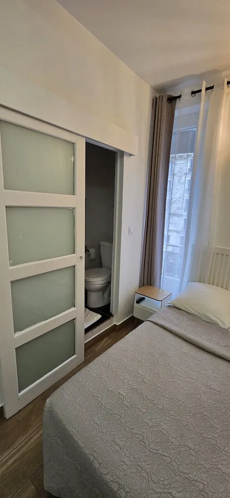 Standard, Single, Single Bed, No Elevator، CAMELIA PRESTIGE - PLACE DE LA NATION 4/7