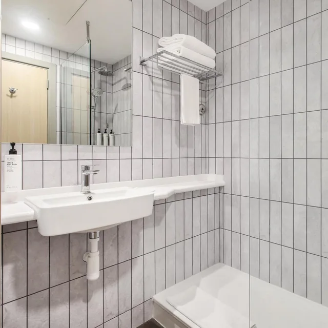 New Style, Family, King Bed, Premier Inn Abu Dhabi Capital Centre 10/10