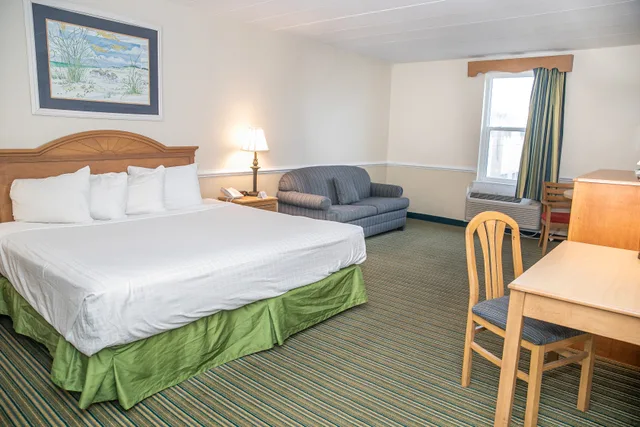 غرفة بسرير كينج، Sea Ranch Resort 1/3