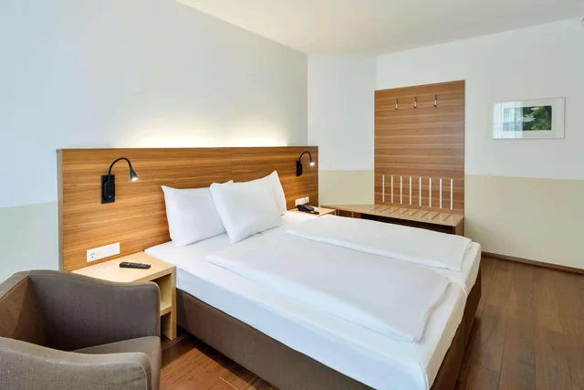 غرفة كلاسيكية بسرير مزدوج أو سريرين منفصلين، Four Points Flex by Sheraton Vienna Hauptbahnhof 1/5