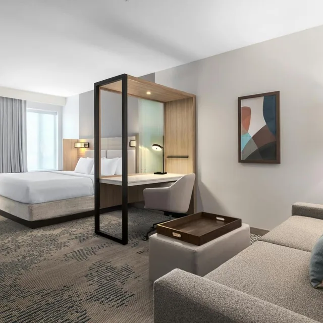 جناح بسرير كينج مع سرير سحّاب إضافي مع أريكة، Springhill Suites Dayton Vandalia 7/10