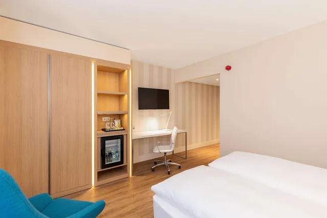 Standard, Double Bed, Nh Mannheim 2/10