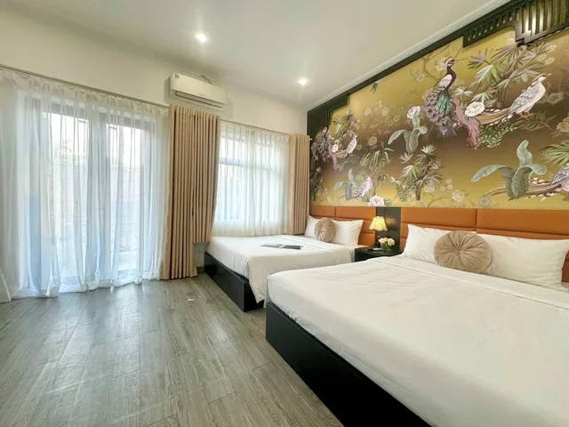 جناح عائلي بسريرين كوين بإطلالة على المدينة بشرفة، Hanoi Elpis Hotel 2/5