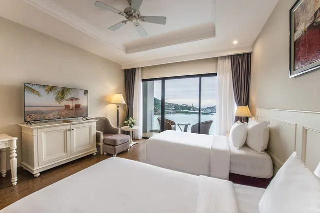 غرفة ديلوكس بسريرين منفصلين بإطلالة على البحر، Vinpearl Resort and Spa Nha Trang Bay 1/5