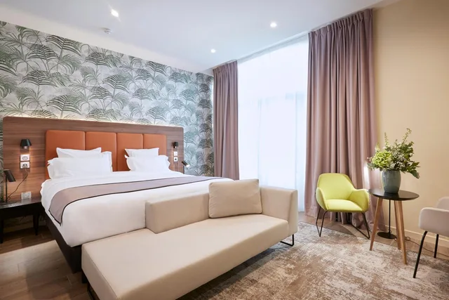 Superior, King Bed, Quality Hotel Bordeaux Centre 2/6
