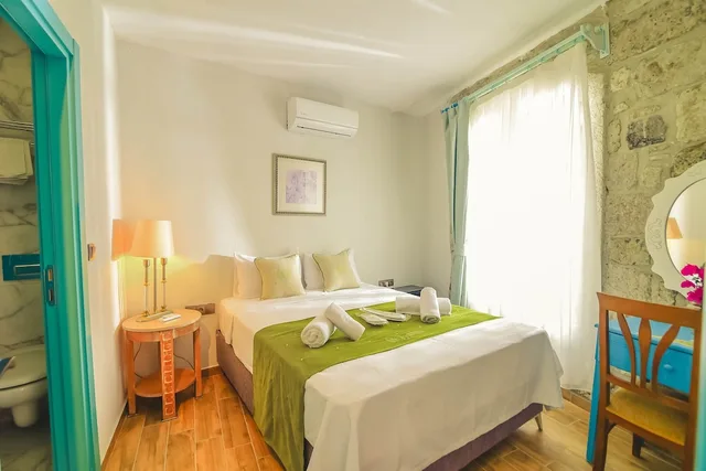 غرفة ديلوكس بسرير كوين، Bedirhan Konak Otel 3/7