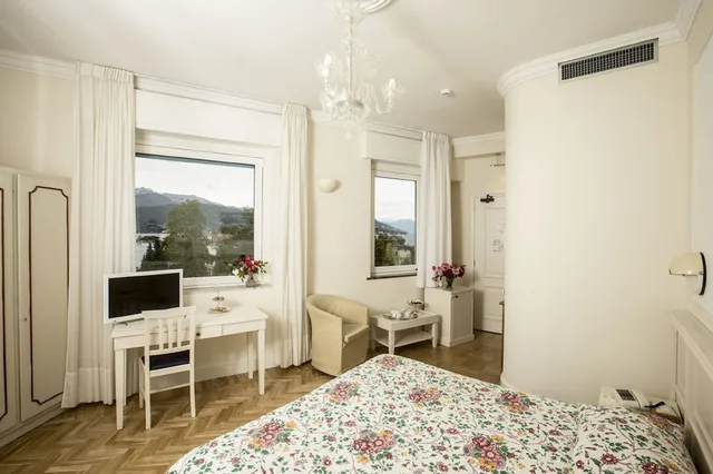 غرفة كومفورت بسريرين منفصلين، Hotel Royal 7/8