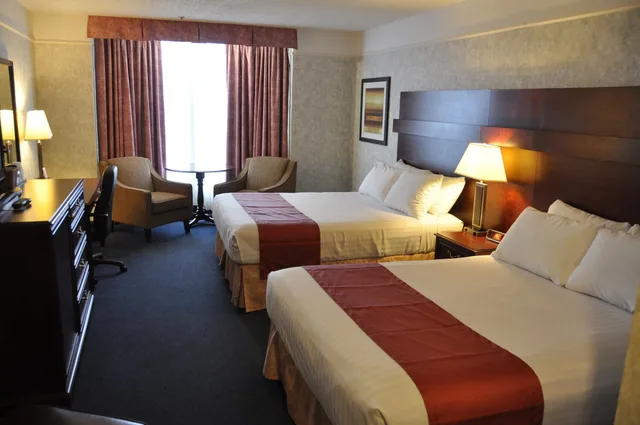 غرفة بسريرين كوين، Travelodge By Wyndham Lloydminster 1/2