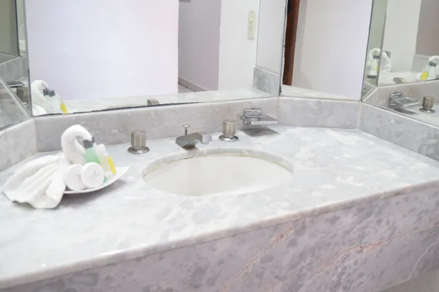 جناح بسريرين مزدوجين بإطلالة على البحر بمطبخ صغير، Costa De Oro Beach Hotel 6/7