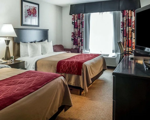 غرفة قياسية بسريرين كوين، Quality Inn Suites Farmington 3/5