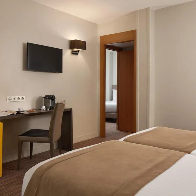 غرفة رباعية بغرفتين، Timhotel Opera Blanche Fontaine 5/10