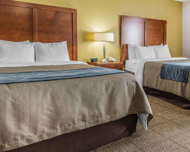 غرفة رباعية بسريرين كوين، Quality Inn Belle Vernon, PA 4/4