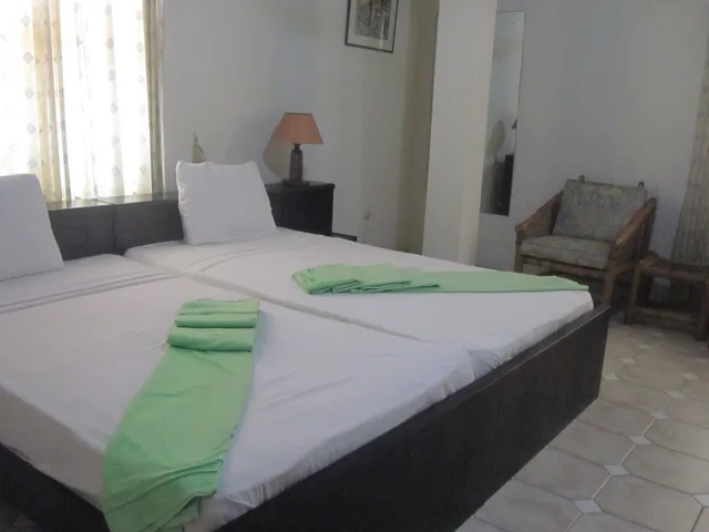 1 Bedroom, Standard, Triple, 1 Single and 2 Double Beds, Harbour View، Coconut Grove Bridge House 3/10