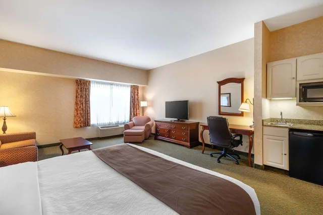 جناح بسرير كينج، Maine Evergreen Hotel Ascend Hotel Collection 7/10