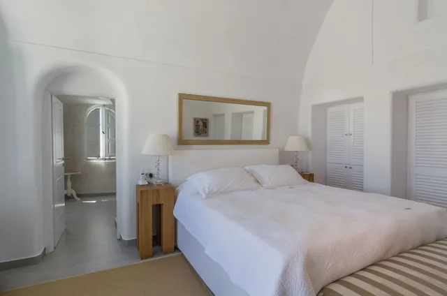 Master, Aqua, Suite, King and Queen Bed, Panoramic Caldera View, Sea View، Aqua Luxury Suites 4/10