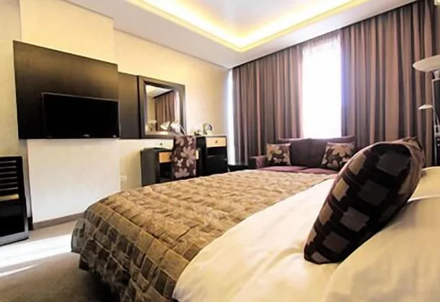 غرفة ديلوكس، Elite Hotel & Spa Beirut 1/3