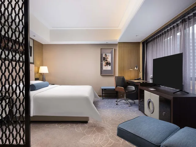 غرفة تنفيذية بسرير كينج، Pullman Shanghai Jing An 7/10