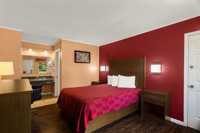 غرفة قياسية بسرير كوين، Econo Lodge Cornersville I-65 3/7