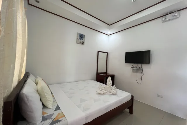 غرفة قياسية مزدوجة، Dinah's Tourist Inn Puerto Princesa by ZUZU 5/7