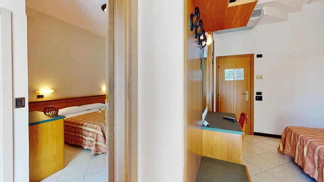 غرفة عائلية رباعية بسريرين كوين بشرفة بغرفتي نوم، Hotel Excelsior 4/5