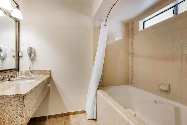 Deluxe, King Bed, Quality Inn Fallbrook I 15 5/5