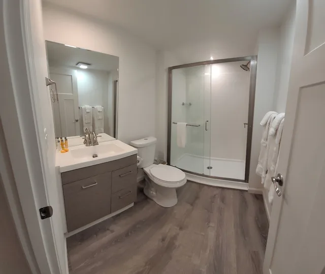غرفة قياسية بسرير كينج، Cerulean Hotel a Running y Property 1/1
