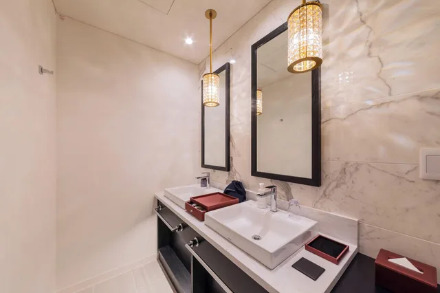 جناح فاخر، Liber Hotel Osaka 4/4