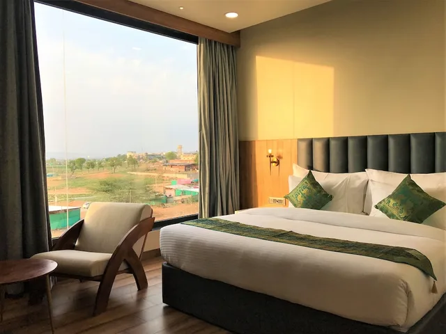 Premier, Double Bed, Resort View، Sterling Pushkar 1/5