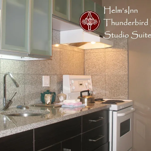 غرفة قياسية بسرير مزدوج، Helms Inn 3/3