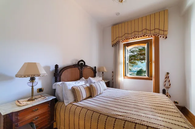 جناح ملكي بسريرين كوين، Sintra Marmoris Palace 1/5