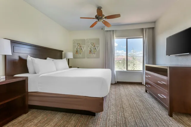 غرفة بسرير كينج بغرفة نوم واحدة، Hilton Vacation Club Sedona Summit 1/4