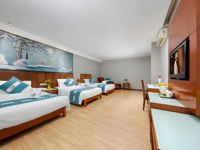غرفة بزنس ثلاثية بثلاثة أسرّة، Kaiserdom Hotel Guangzhou Airport Branch 1/2