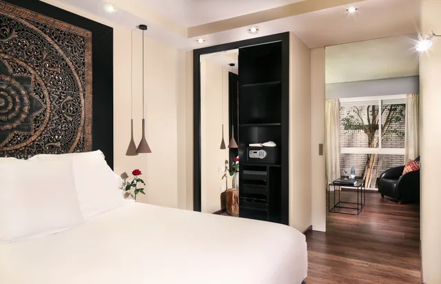 جناح جونيور ثلاثي بسريرين منفصلين مع أريكة، Gran Derby Suite Hotel 1/6
