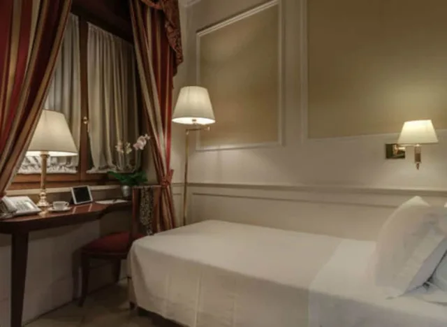 غرفة مفردة، Palazzo Cardinal Cesi 5/5