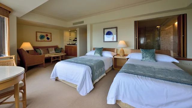 غرفة متصلة بأربعة أسرّة مع دخول الصالة، The Naha Terrace 1/4