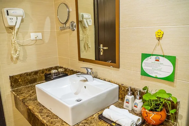 جناح تنفيذي بسرير كينج، Hoang Son Peace Hotel 5/6