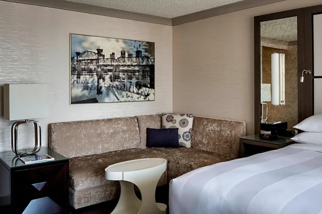 غرفة بسريرين مزدوجين بإطلالة على المدينة، Little Rock Marriott 3/3
