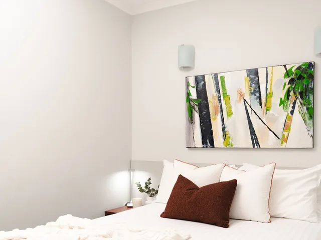 2 Bedrooms, Apartment, ABODE NARRABUNDAH 4/6