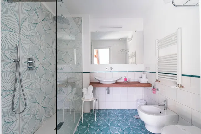 Room, Queen and Twin Beds, Sea View, Exterior Entrance, Attic، Hotel Villa Annalara 10/10